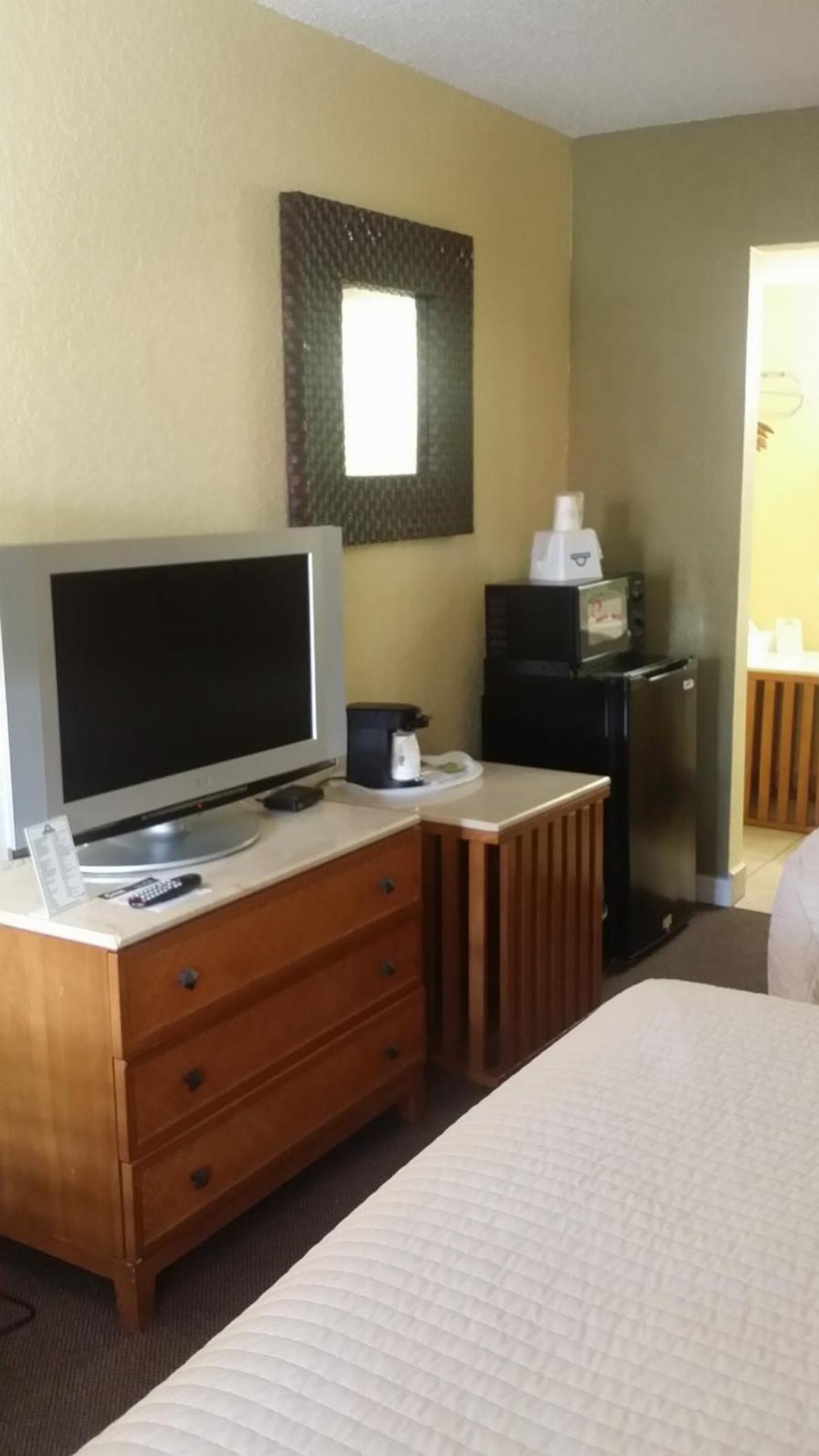 Days Inn by Wyndham Cocoa Cruiseport West At I-95/524